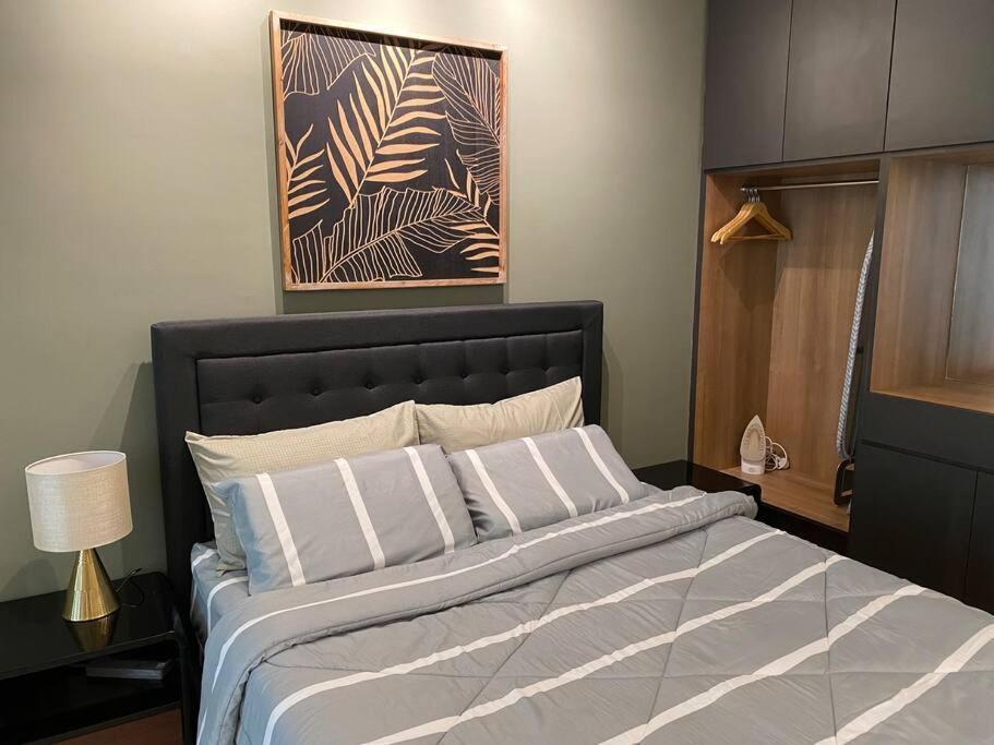 Myhome @ Riverine Resort Кучинг Экстерьер фото